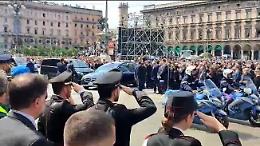 Forza Italia, gli azzurri: «Avanti nel nome di Berlusconi»