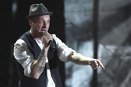 Guidava auto da noleggio, multa per Clementino