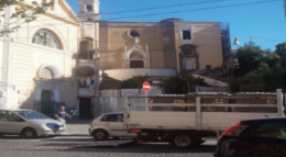San Giovanni a Carbonara, via i rifiuti: riposizionati i cassonetti