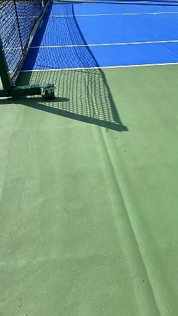 Terreno di gioco in cattive condizioni, slitta torneo di tennis