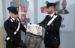 Casoria, furto di videogiochi con una borsa schermata