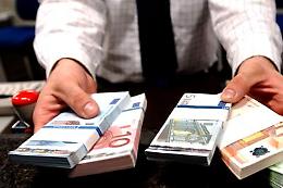 Prelievi, oltre mille euro scatta il controllo fiscale