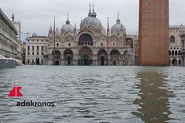 Venezia, nuovo picco marea: chiusa piazza San Marco