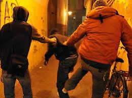 Bullismo e violenze a ragazzo disabile, uno dei maggiorenni ai domiciliari