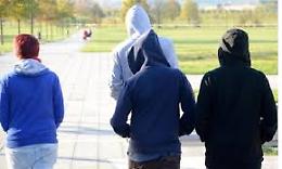 Secondigliano, 88enne aggredito da babygang