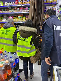 Sequestrate quattro tonnellate di prodotti ittici e alimenti 