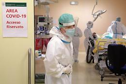 Covid in Italia, report: giù i ricoveri, ma meno tra i bambini