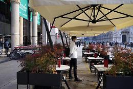 Zona gialla dal 26 aprile e riapertura ristoranti all'aperto