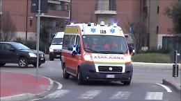 Avvelena i genitori a cena: morto il padre, la mamma è in fin di vita