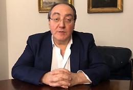 Fase 2 in Campania: «Tamponi anche nei laboratori privati, ma fate presto»