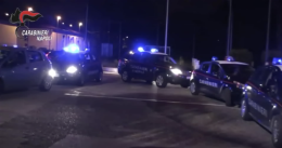 Guerra tra clan nel Napoletano, 17 arresti