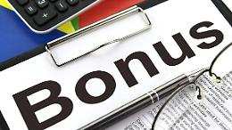 Arriva il bonus giovani, 500 euro al mese per due anni