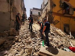 Crollo a Torre del Greco, il sindaco: attivati subito per assistenza sfollati