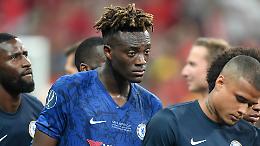 Clamoroso Chelsea, insulti razzisti per Abraham dopo l'errore dal dischetto