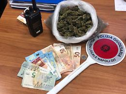 Via Caracciolo, in moto con la marijuana: arrestato 