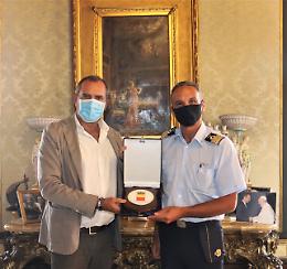 De Magistris incontra il nuovo comandante dell'aeroporto militare di Capodichino