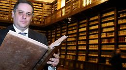 Saccheggio Girolamini, De Caro: «Portai negli Usa libro con note di Galilei»
