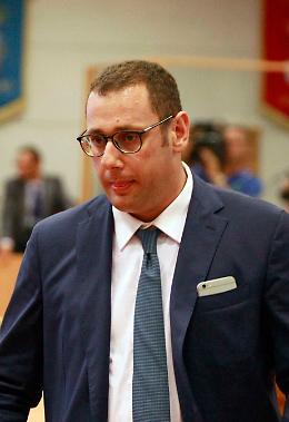 Forza Italia contro De Luca: cancellata la legge antisprechi