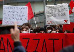 Scuola, manifestazione a Napoli: corteo da piazza Garibaldi