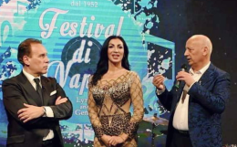 “Festival di Napoli”, domenica 18 febbraio in tv la finale della nona edizione della kermesse