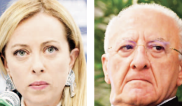 De Luca oltrepassa il limite e manda insulti alla premier