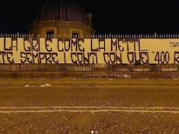A Napoli striscioni ultras contro De Laurentiis e il questore