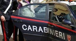 Cocaina e hashish in casa, coppia in manette