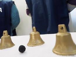 Gioco delle tre campanelle, in due finiscono nei guai