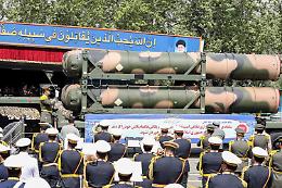 Iran: «Pronti a colpire Israele con jet russi». Raid di Hezbollah in Galilea