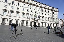 Fase 2, nella notte accordo Stato-Regioni sul Dpcm