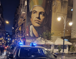 Raid in moto a Forcella, «la città si schieri con la donna investita»