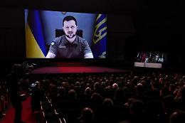 Zelensky in collegamento a sorpresa al Festival di Cannes