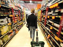 Spesa famiglie, al Sud il 60% in cibo, bollette e benzina