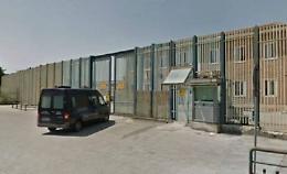 Rivolta in carcere ad Avellino: agenti feriti
