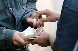 Napoli, spaccio alla stazione: due arresti