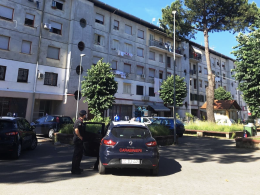 Droga al parco Monaco di Melito, presi pusher e vedetta