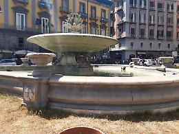 «Degrado nella fontana del Carciofo», la denuncia