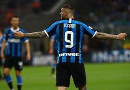 A Icardi resta solo il Napoli: offerti 60 milioni, se Mauro non apre rischia un anno di stop