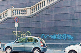 Napoli, il Comune vaglia campagna anti-vandali
