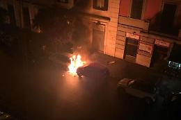 Grumo Nevano, incendia l'auto della vicina: arrestato