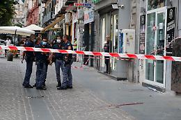 Tragedia in via Foria, bimbo cade dal balcone e muore