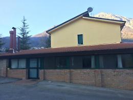 Appalto truccato nel centro di accoglienza, due nei guai