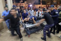 Attacco a ospedale Gaza, ministero Salute: 500 morti. Israele: «Colpito da Hamas»