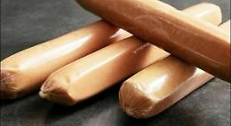 Salmonella per bimbo 10 anni, ritirati wurstel da supermercati