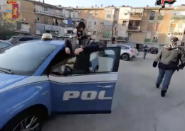 Operazione interforze, perquisizioni al Rione Traiano