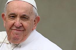 Il Papa compie 87 anni, gli auguri di Mattarella