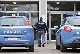 Pordenone, 12enne si lancia dal balcone e accusa i compagni: «Adesso sarete contenti»