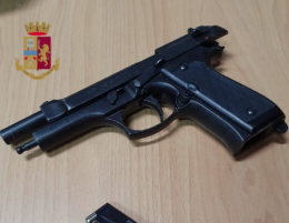 Rione Luttazzi al setaccio, trovata pistola in un cortile