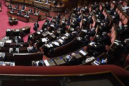 Conte sonda i numeri in Senato, «A quanti siamo?»