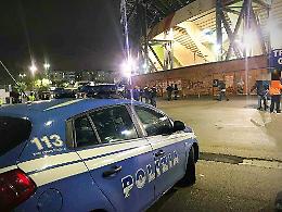 Controlli allo stadio, daspo a 16enne che non restituisce pallone